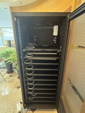 MIPI DSI 多通道輸出信號機櫃